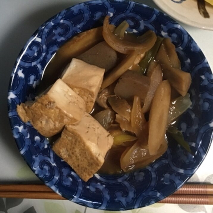 すき焼きのたれで簡単おいしく！具沢山豆腐すき